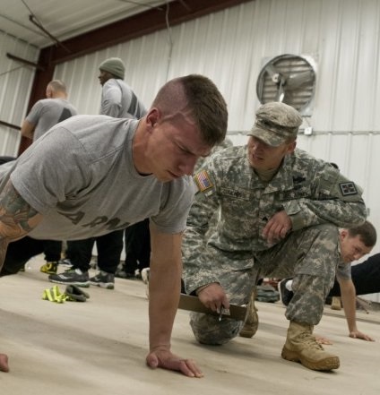 An Army recruit taking the PFT test