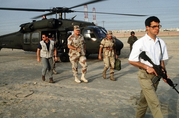 Delta Force Operators Escort General Schwarzkopf - Gulf War 1991