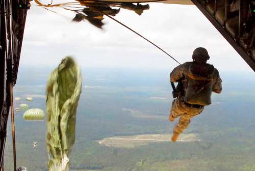 army airborne school jump training