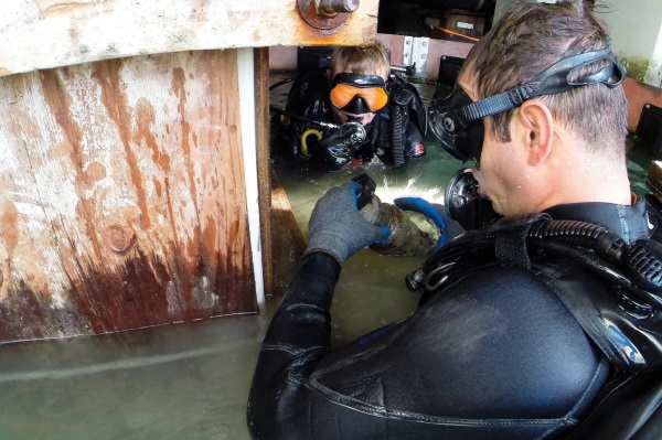 navy underwater construction team