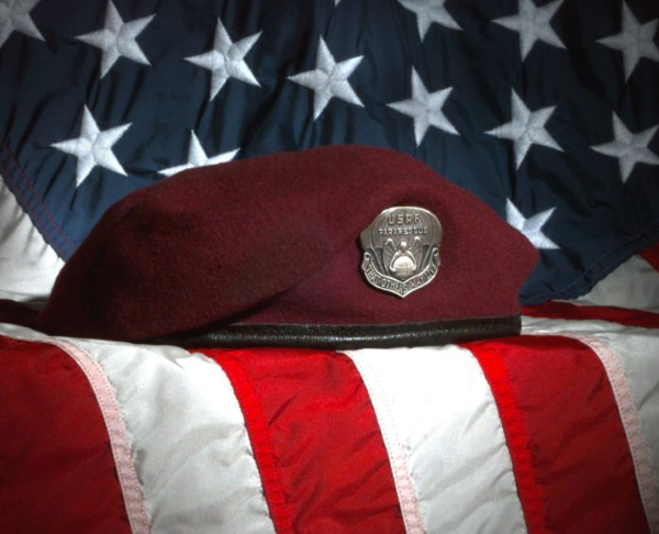 Air Force pararescue maroon beret