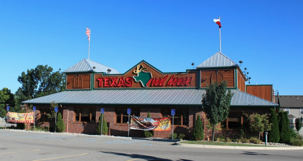 texas roadhouse building