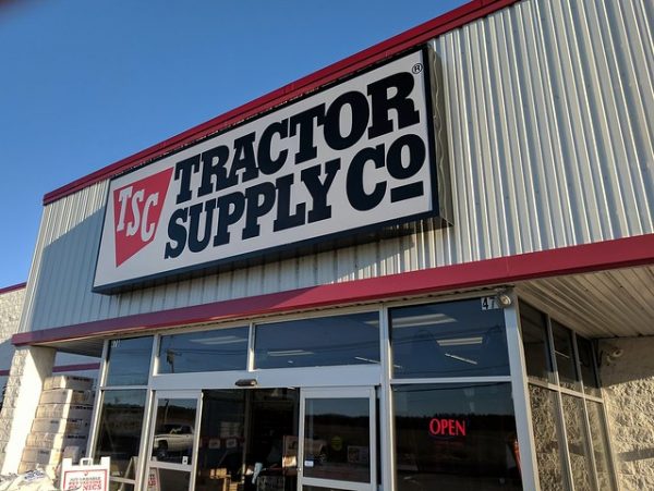 tractor supply military discount
