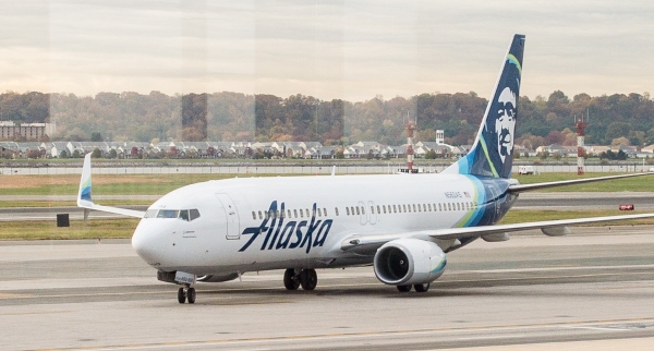 alaska airlines military fare