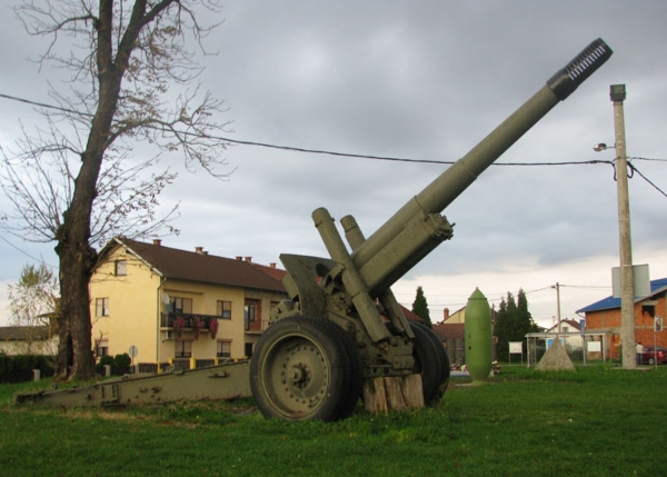 army cannon crewmember