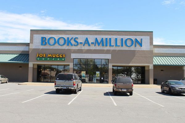 Books-A-Million,_Lakewood_Village