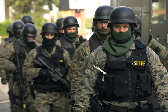 swat team tactical vest setup
