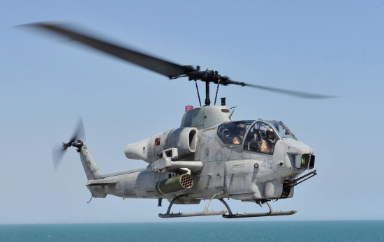 ah-1w super cobra military helicopter