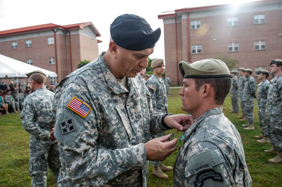 army commendation medal with v device